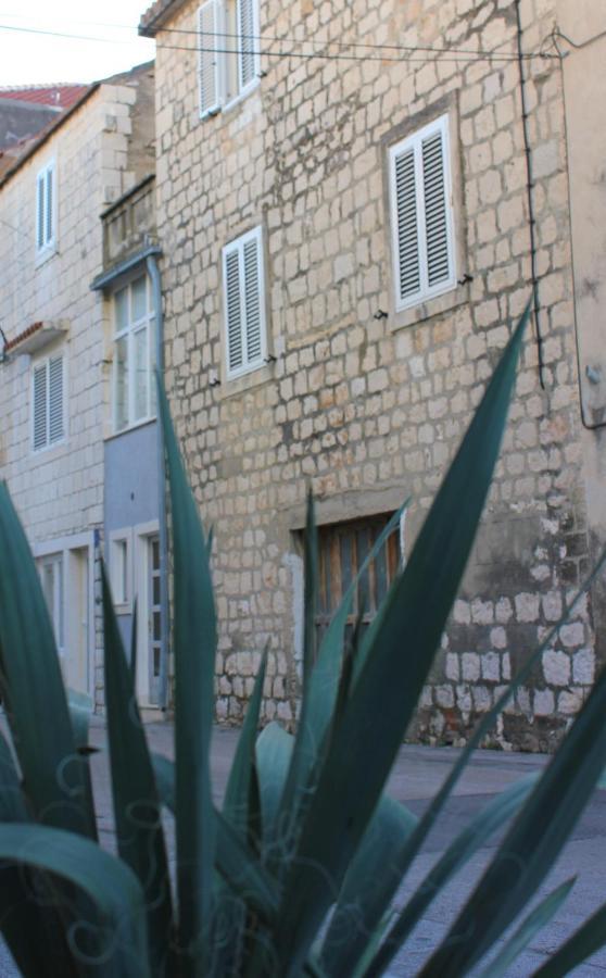 Lira - Studio Apartment Trogir Kültér fotó